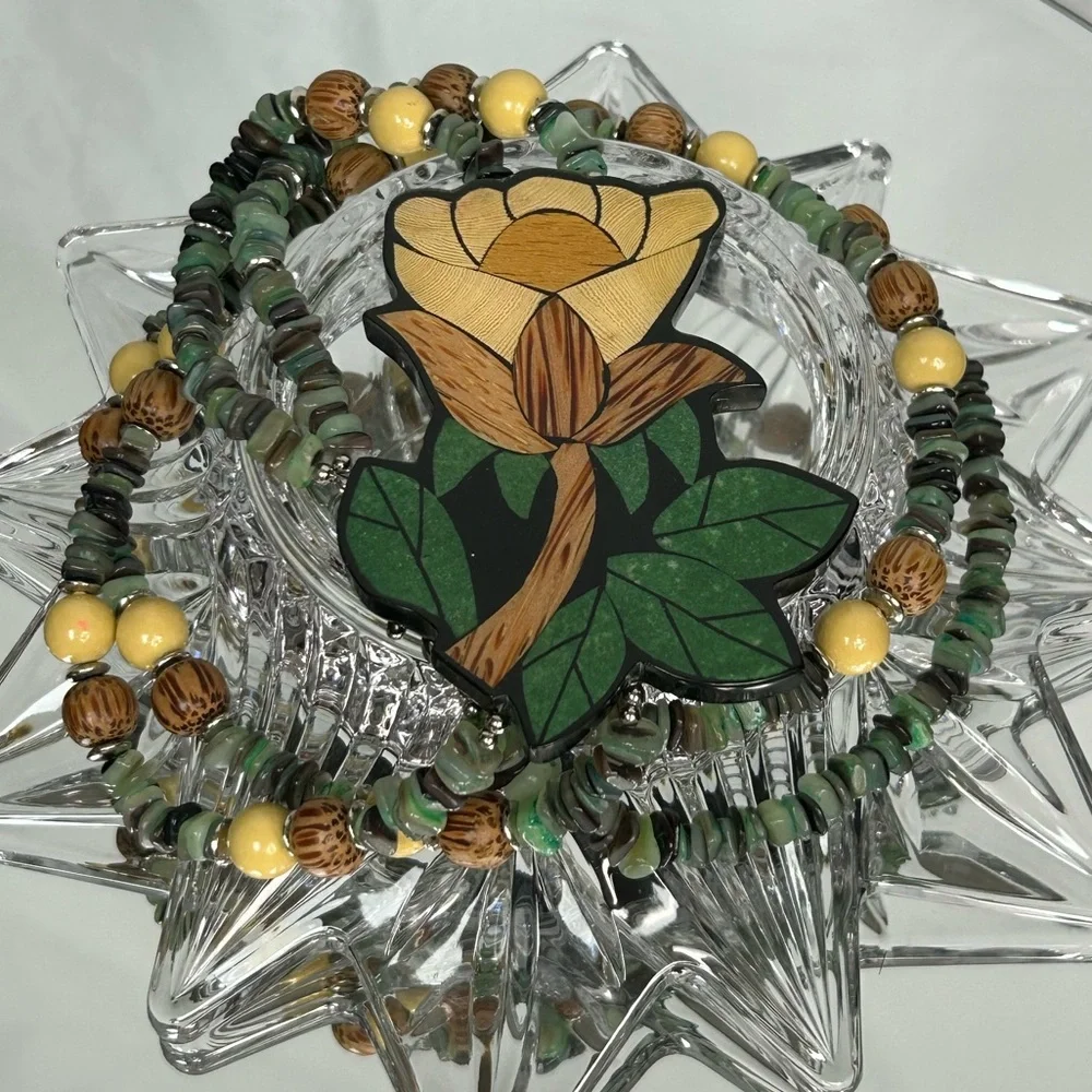 Lee Sands Vintage Flower Necklace Dbl. Stranded Stone & Wooden Beads. Very Rare! - Picture 6 of 6